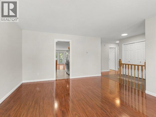 34 Thompson Road Property Photo 7