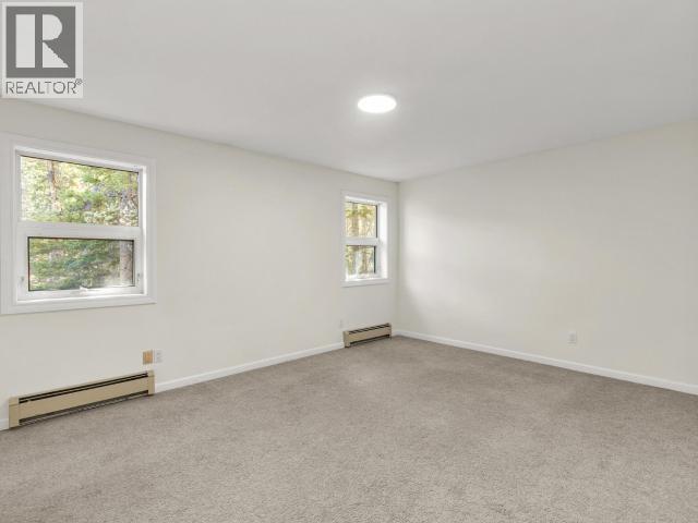 34 Thompson Road Property Photo 15