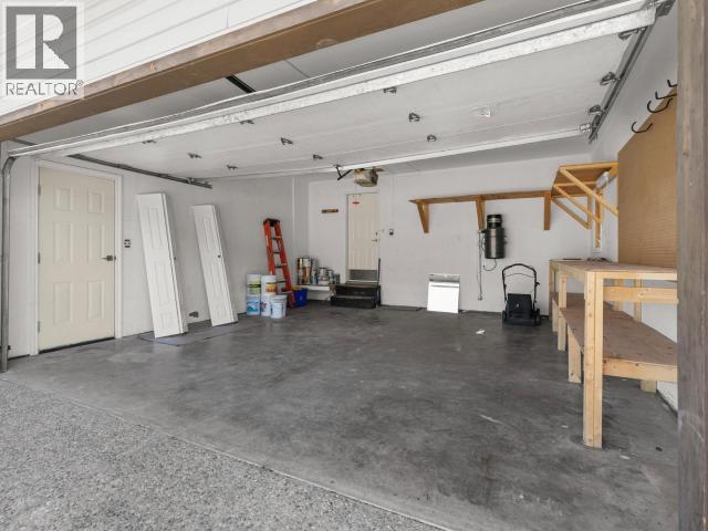 34 Thompson Road Property Photo 23