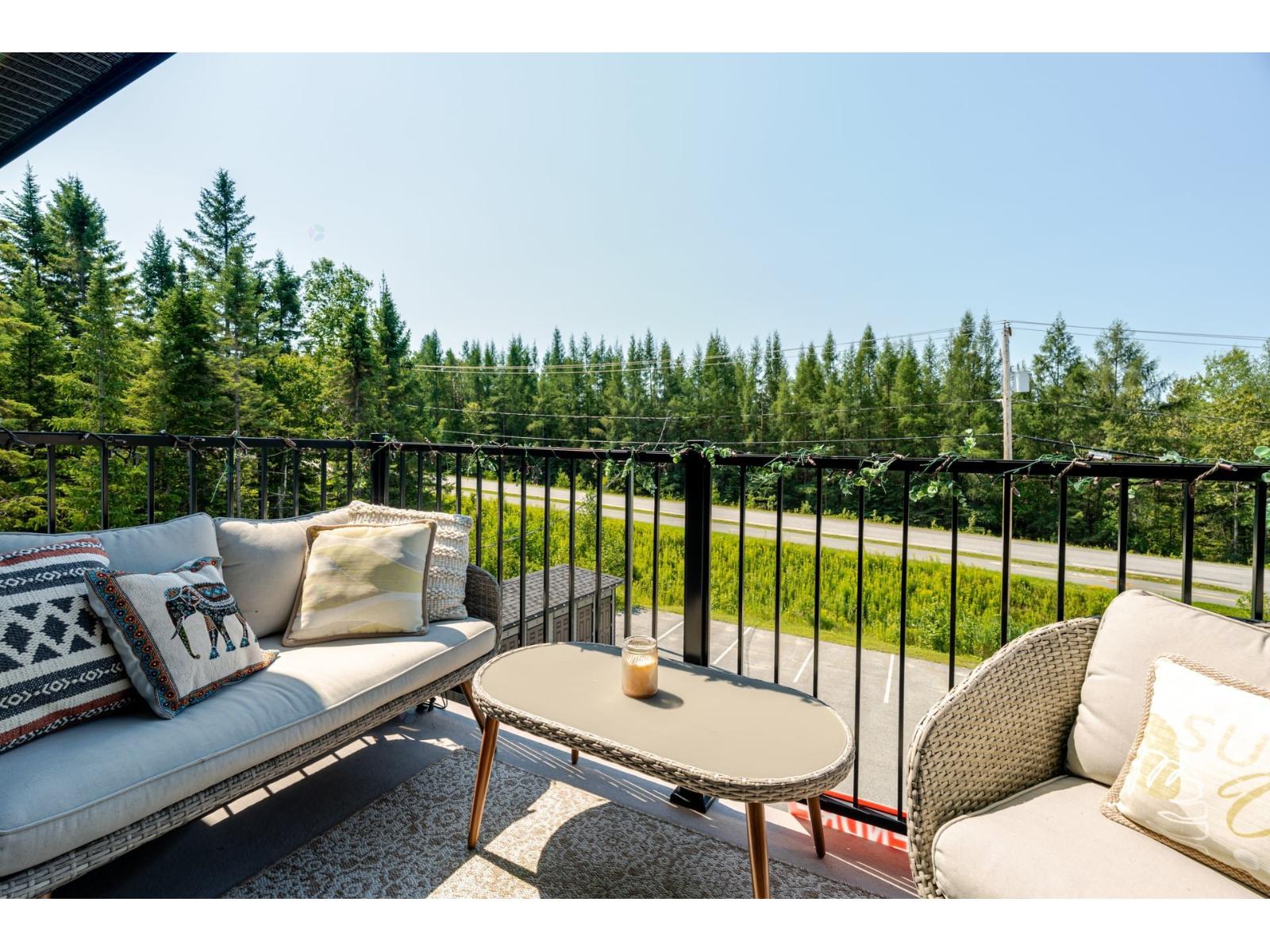 1460 Rue Du Bassin, #301 Property Photo 18