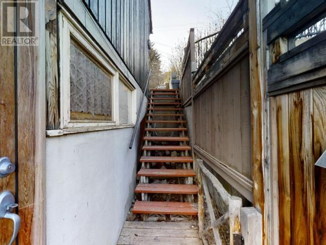 190 St Paul W Street Property Photo 50