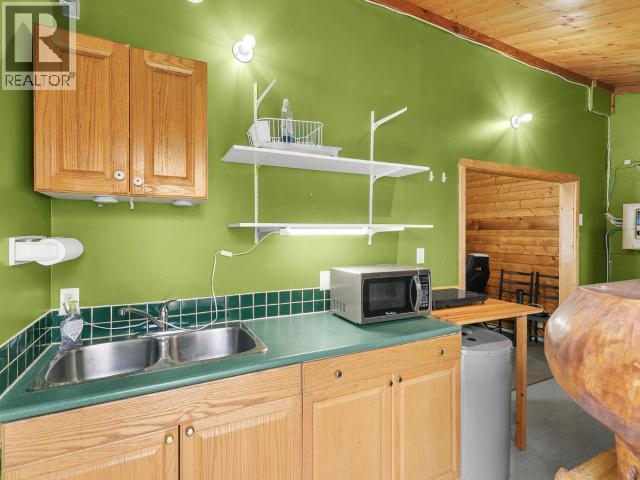 Village Bakery Property Photo 41