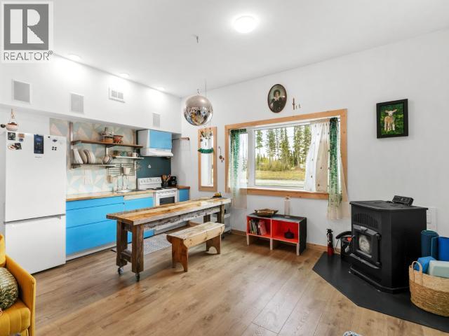 106 Spruce Street Property Photo 8