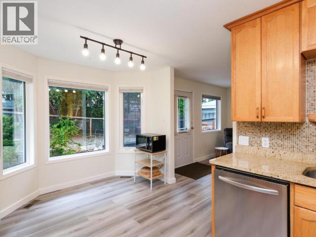 6 Carnelian Court Property Photo 9