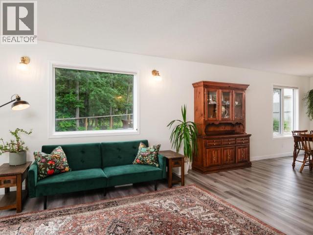6 Carnelian Court Property Photo 12