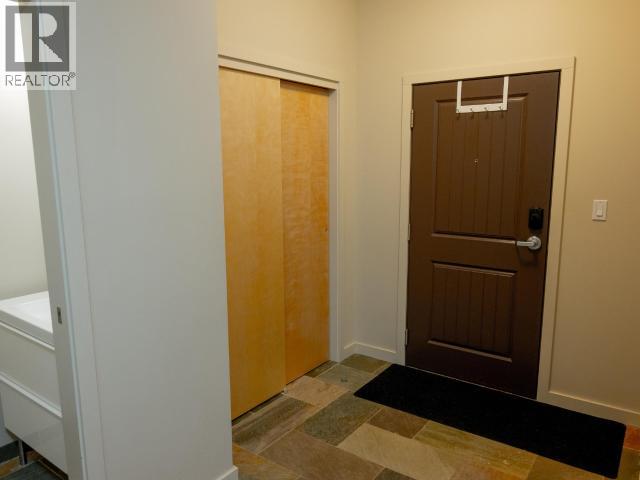 303-602 Main Street Property Photo 15