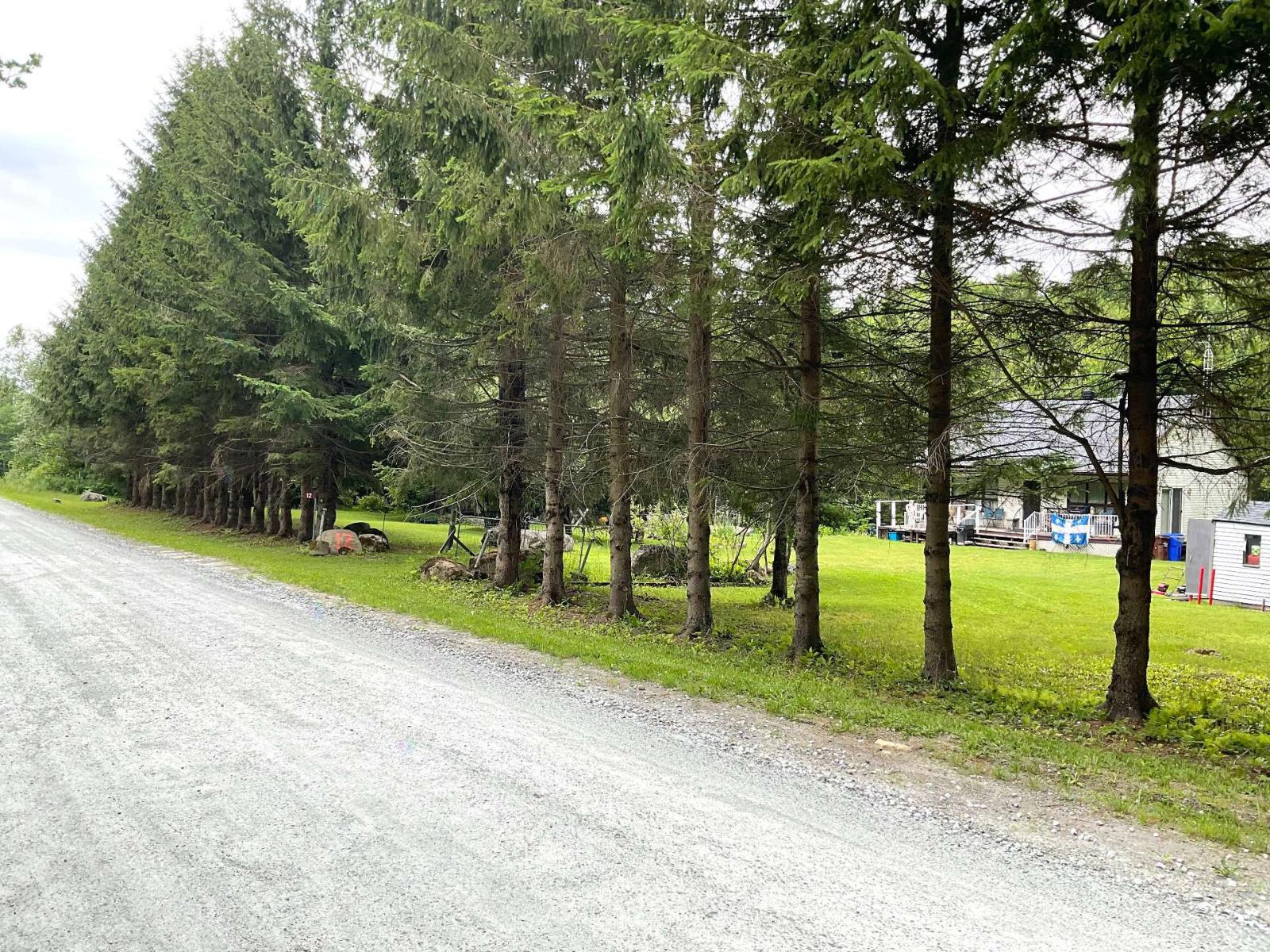 12 Ch. Des Parulines Property Photo 6