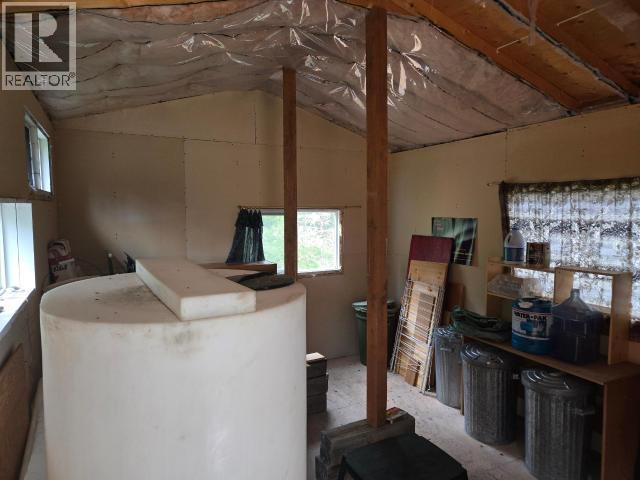 18 Tagish Estates Property Photo 12