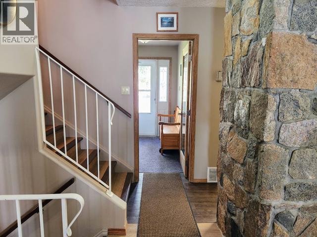 242 Dawson Drive Property Photo 4