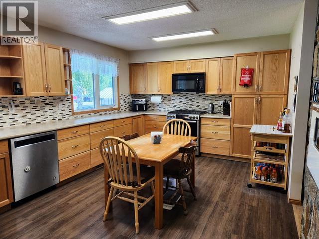 242 Dawson Drive Property Photo 5