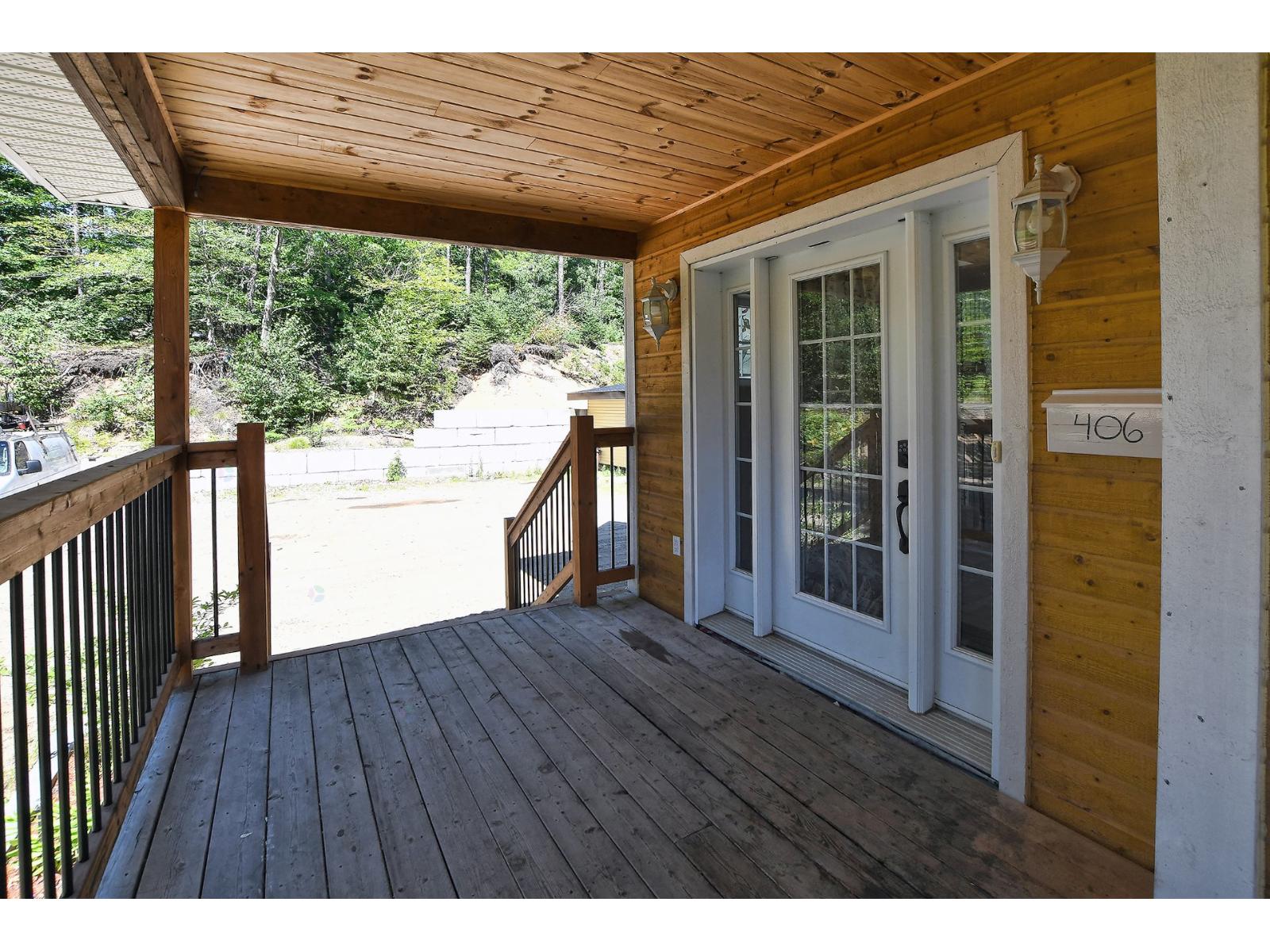 406 50e Avenue Property Photo 6
