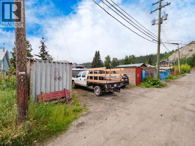 606 Ogilvie Street Property Photo 28