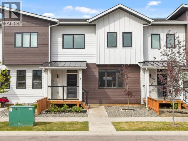 16 Gleaner Avenue Property Photo 1