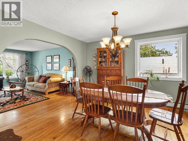 8 11th Avenue Property Photo 8