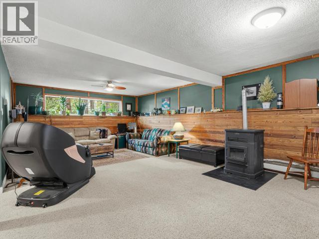 8 11th Avenue Property Photo 26