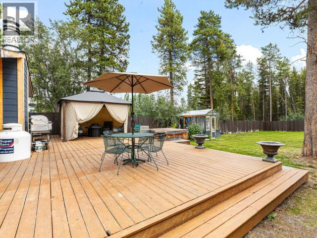8 11th Avenue Property Photo 37