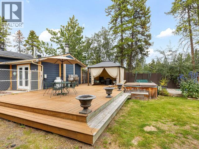 8 11th Avenue Property Photo 38