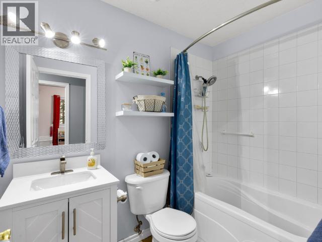 53 Tamarack Drive Property Photo 11