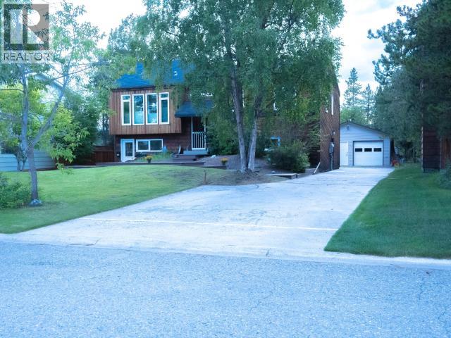 41 Tamarack Drive Property Photo 1