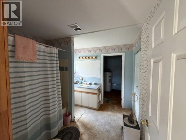 22 Tagish River Road Property Photo 6