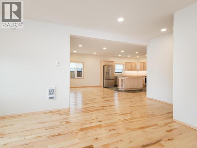 20 Quick Street Property Photo 11