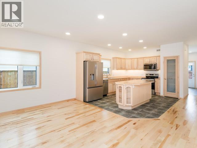 20 Quick Street Property Photo 12