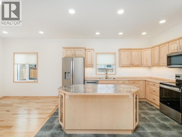 20 Quick Street Property Photo 16