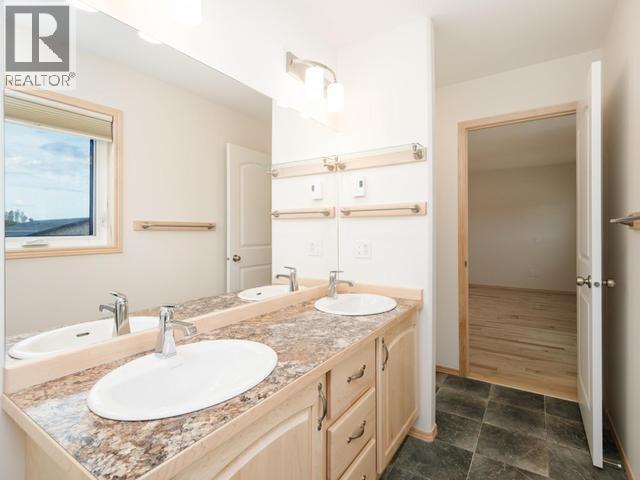 20 Quick Street Property Photo 33