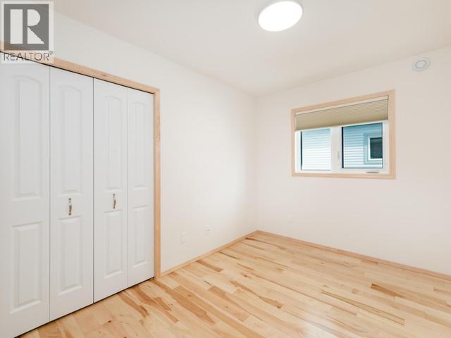 20 Quick Street Property Photo 36