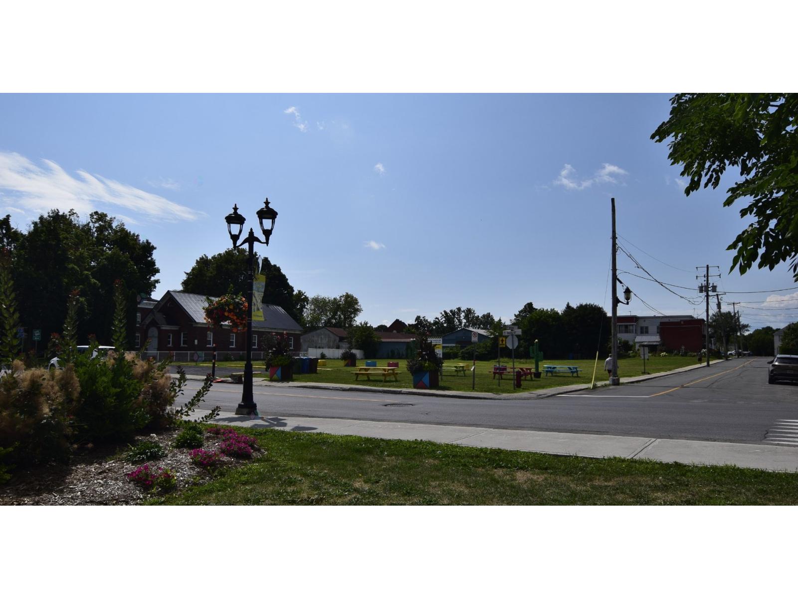 350 Rue Principale E., #110 Property Photo 15