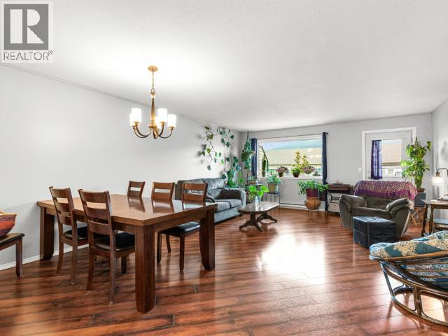 54-25 Wann Road Property Photo 3