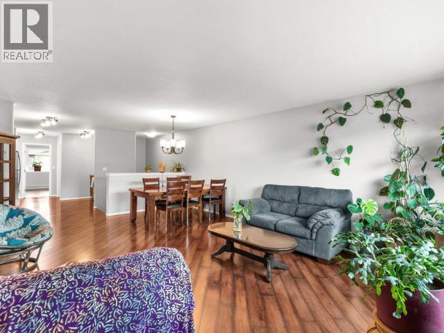 54-25 Wann Road Property Photo 4