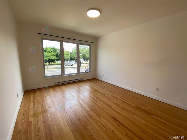 584 Boul. Bishop-power Property Photo 7