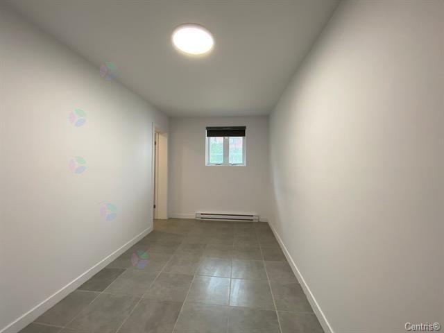 584 Boul. Bishop-power Property Photo 11