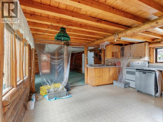 5 Chinook Lane Property Photo 13