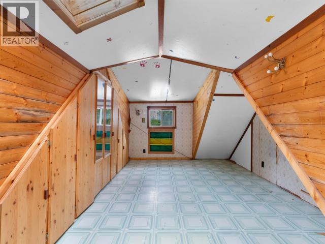 5 Chinook Lane Property Photo 16