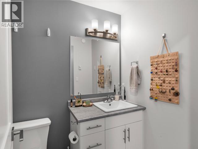 210 Neecheah Street Property Photo 29