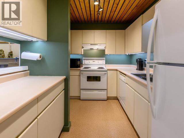 4-35 Lewes Boulevard Property Photo 5