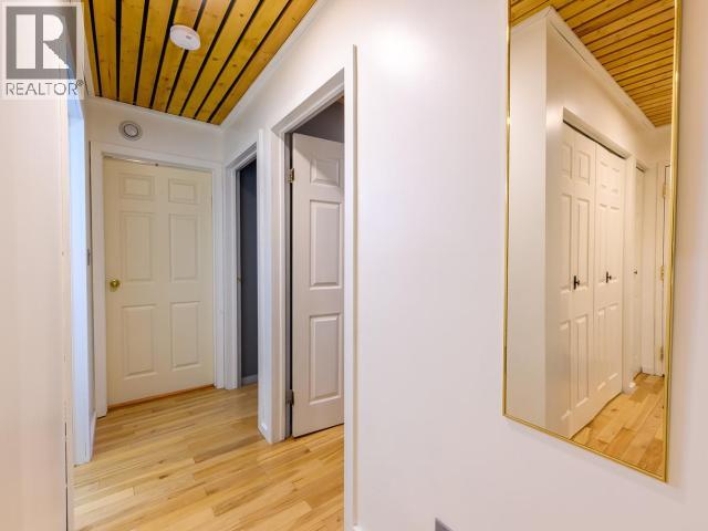 4-35 Lewes Boulevard Property Photo 11