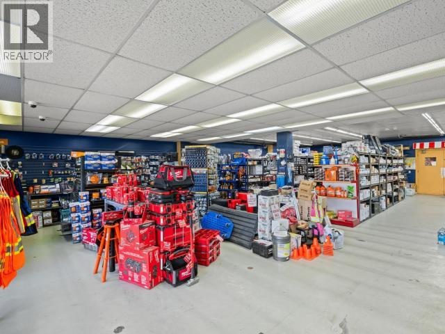 126 Industrial Road Property Photo 6