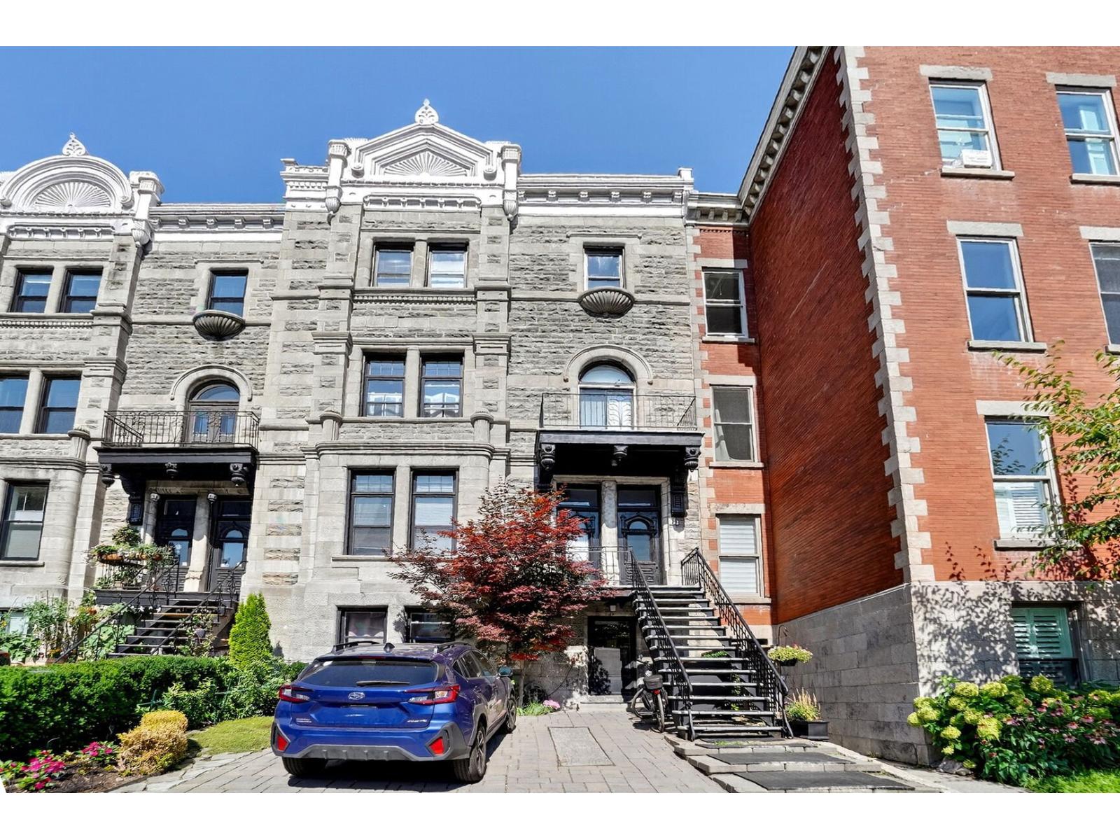 21 Av. Chesterfield, #a Property Photo 1
