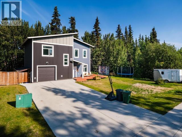 5 14th Avenue Property Photo 4