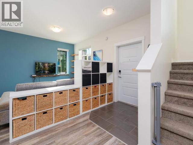 5 14th Avenue Property Photo 5