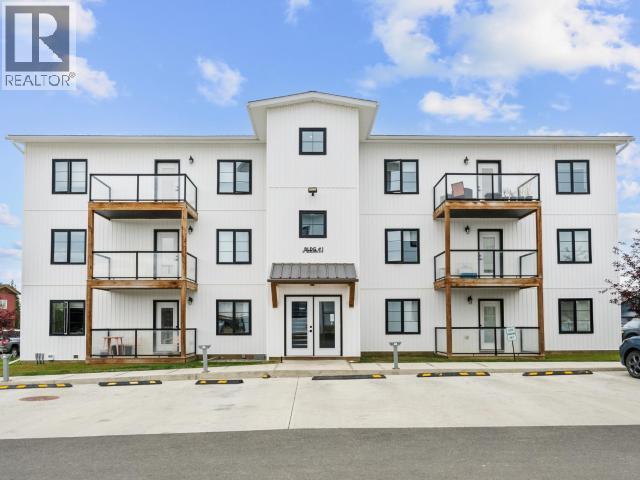 1101-61 Gleaner Avenue Property Photo 1