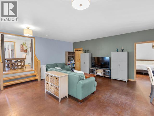 1306 Elm Street Property Photo 14