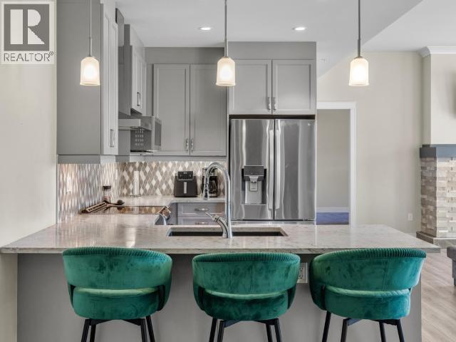 405-36 Waterfront Place Property Photo 1