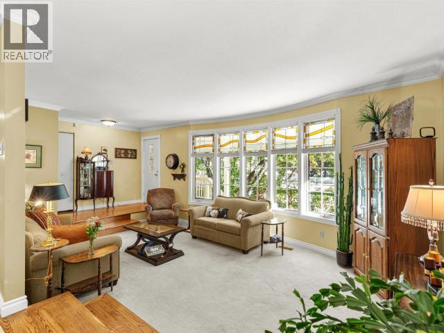 43 Cedar Crescent Property Photo 6