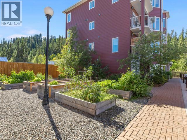 201-6100 6th Avenue Property Photo 5