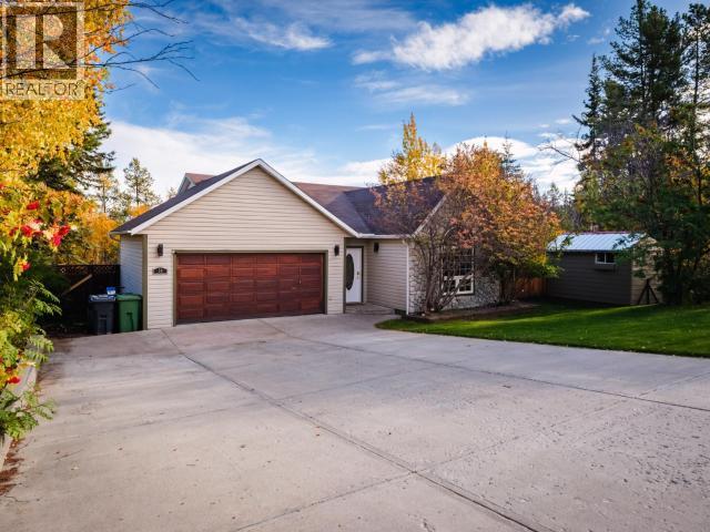 50 Thompson Road Property Photo 1