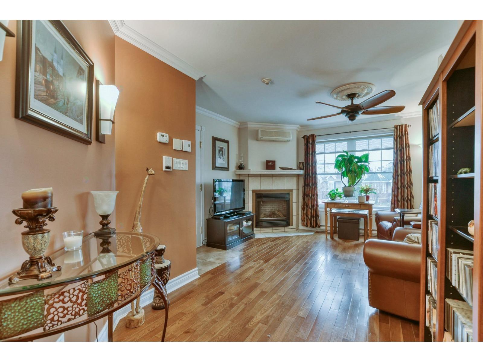 2368 Boul. Lafontaine, #201 Property Photo 3